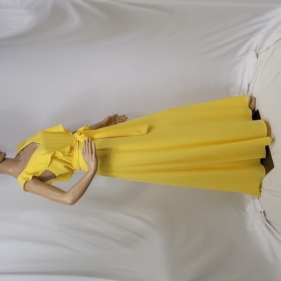 𝅺PREMIER Armour Short Sleeve Ruffle Maxi Dress - Picture 4 of 14